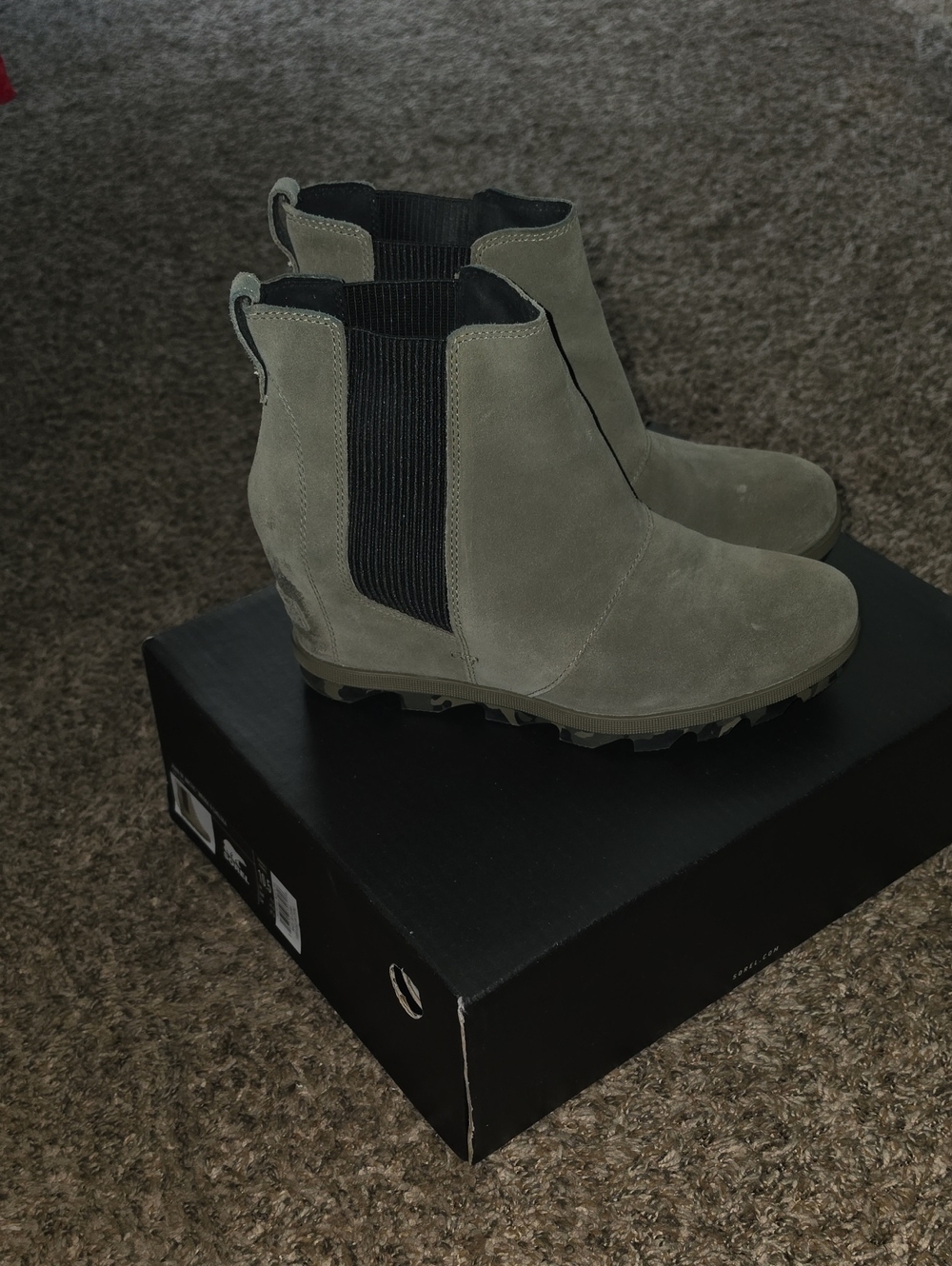 SOREL JOAN OF ARCTIC WEDGE 11 CHELSEA! WOMENS SZ 10.5, SAGE/CAMO